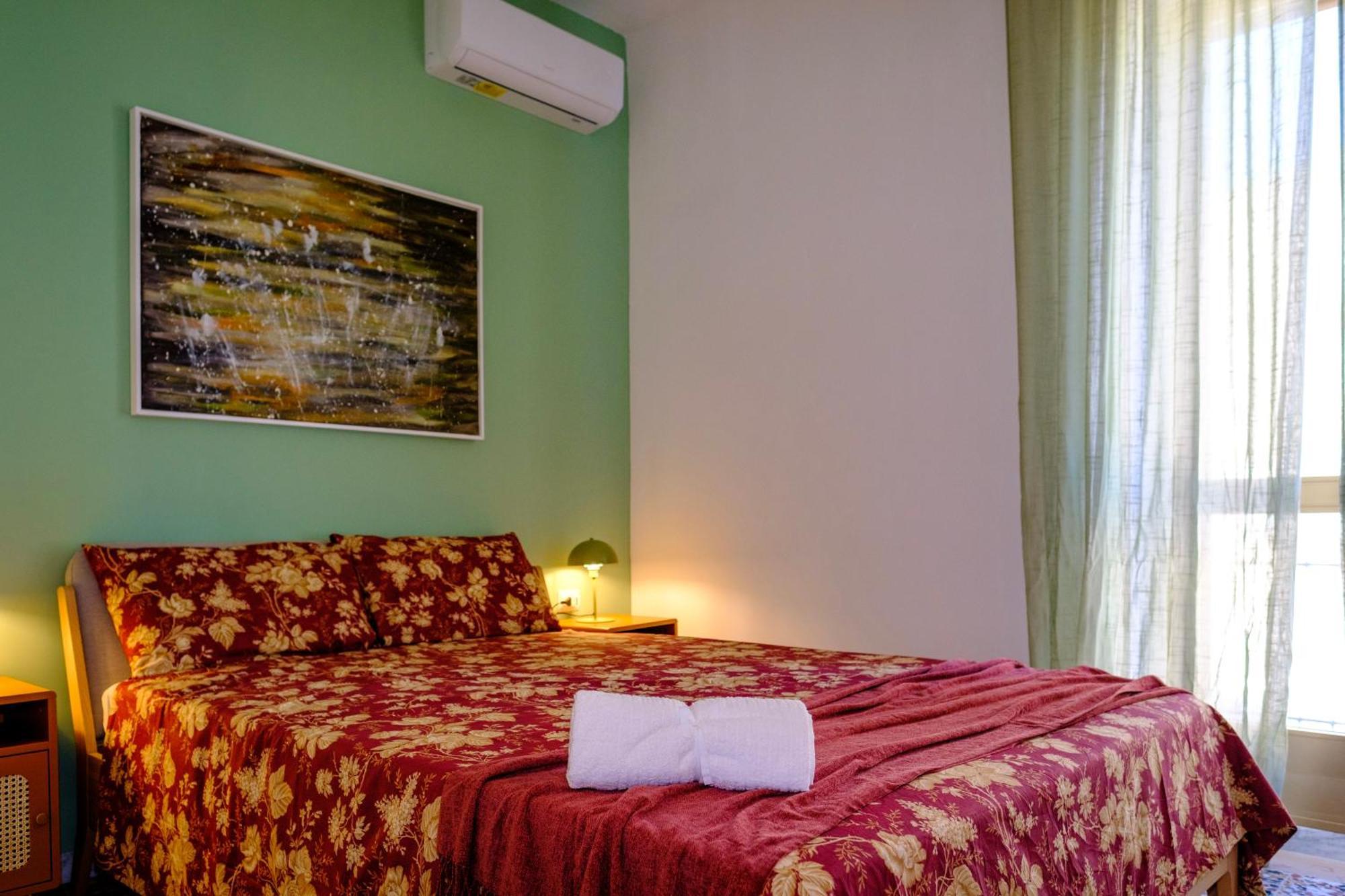 La Golden View Apartment Весте Екстериор снимка