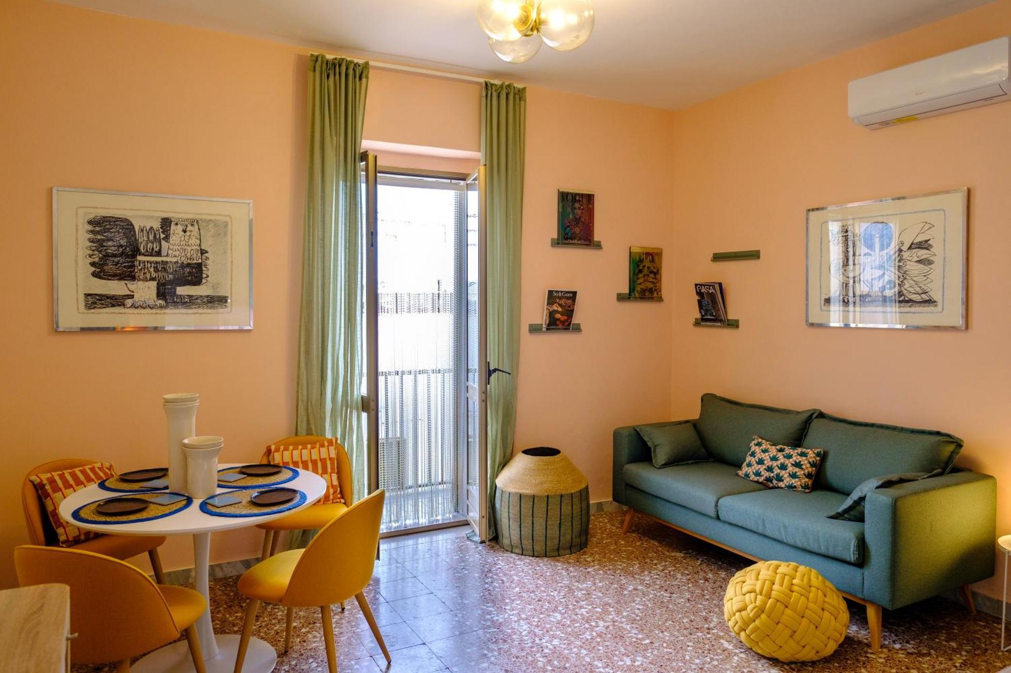 La Golden View Apartment Весте Екстериор снимка