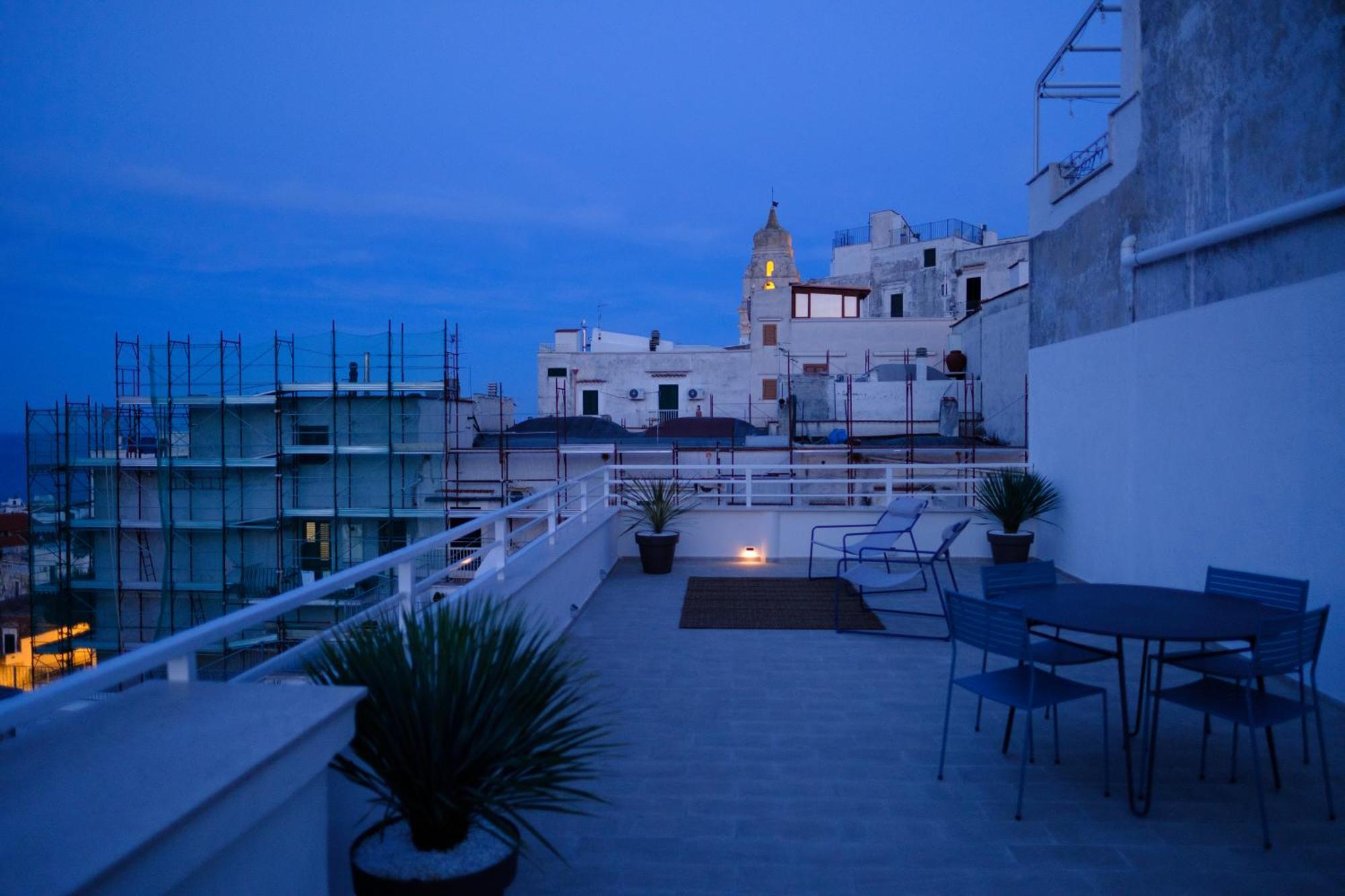 La Golden View Apartment Весте Екстериор снимка