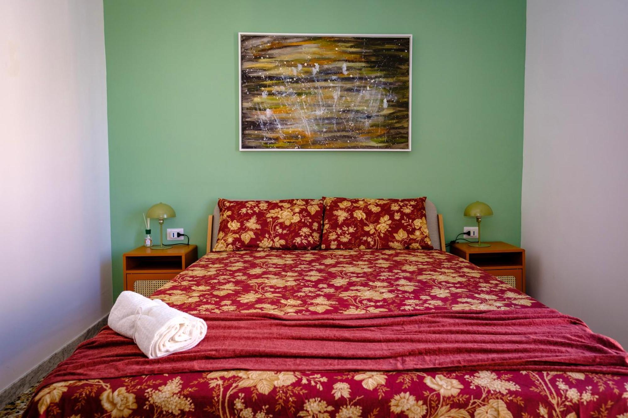 La Golden View Apartment Весте Екстериор снимка
