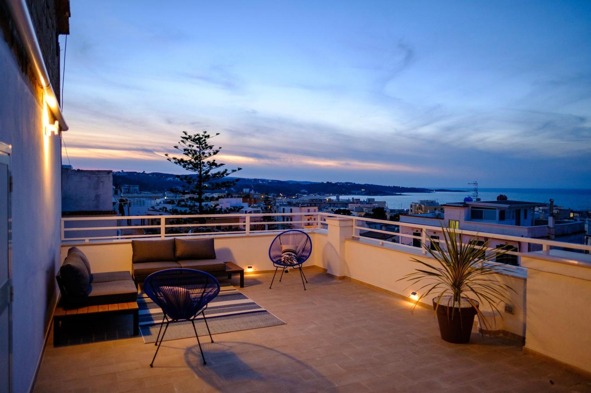 La Golden View Apartment Весте Екстериор снимка